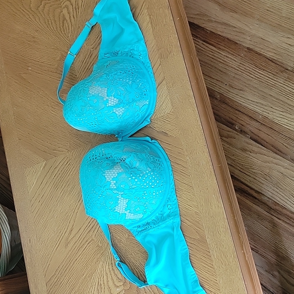 Bra 42G cacique lace blue cream